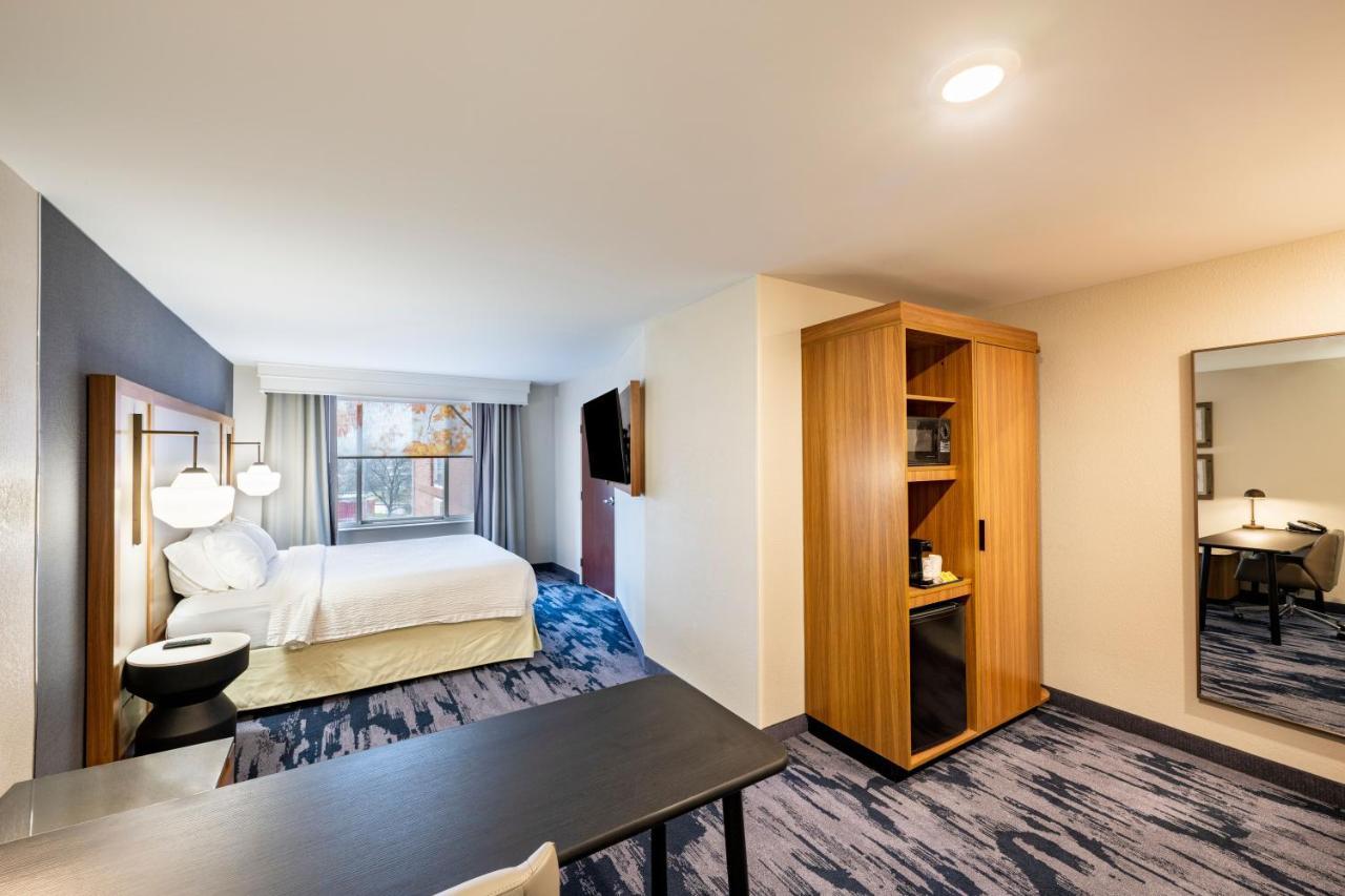 Fairfield Inn & Suites By Marriott St Louis Chesterfield Court House Buitenkant foto